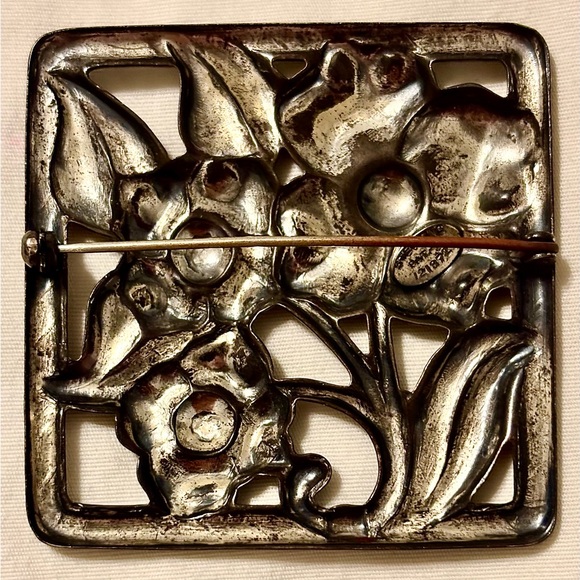 VINTAGE DANECRAFT STERLING SILVER FLORAL BROOCH designed by - VICTOR PRIMAVERA. - Picture 4 of 4